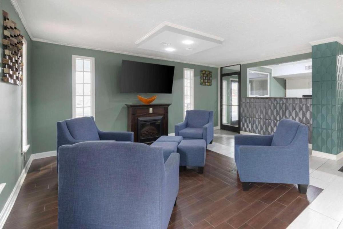 Super 8 by Wyndham Memphis/Dwtn/Graceland Area - main image