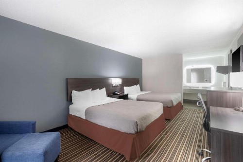 Super 8 by Wyndham Memphis/Dwtn/Graceland Area - image 21