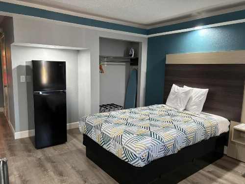 Americas Best Value Inn - Memphis - image 24