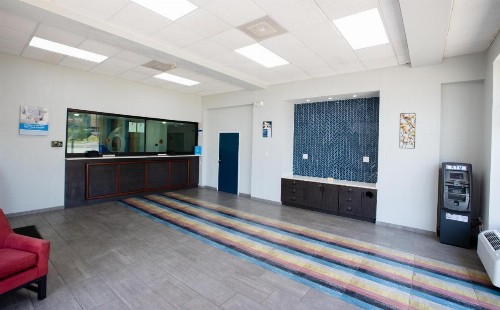 Americas Best Value Inn - Memphis - image 27