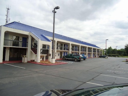 Motel 6-Memphis TN - East - image 2
