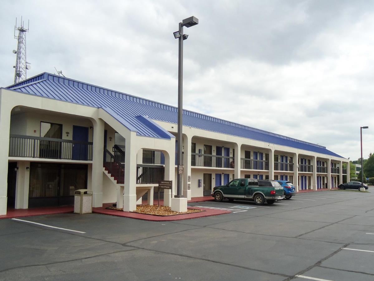 Motel 6-Memphis TN - East - image 5