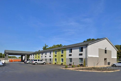 America's Best Value Inn - Memphis Airport - image 11