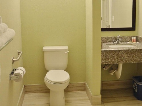 America's Best Value Inn - Memphis Airport - image 18