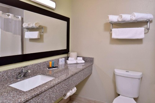 America's Best Value Inn - Memphis Airport - image 27