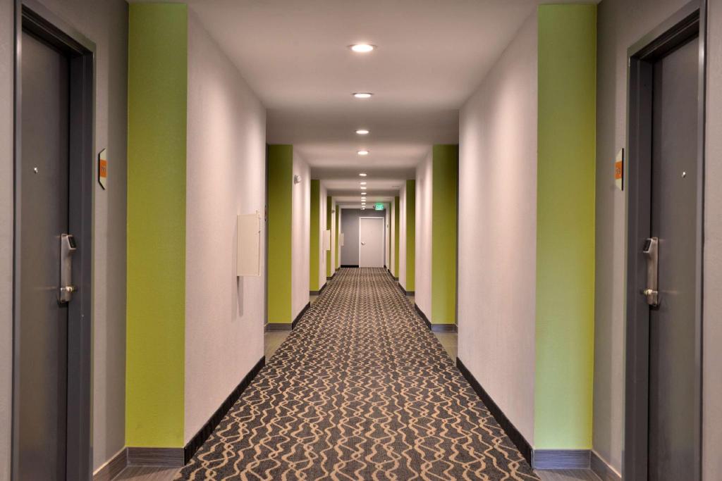 America's Best Value Inn - Memphis Airport - image 7