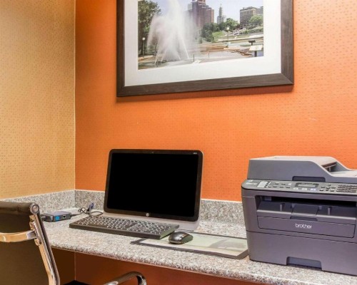 AmericInn by Wyndham Memphis East - image 6