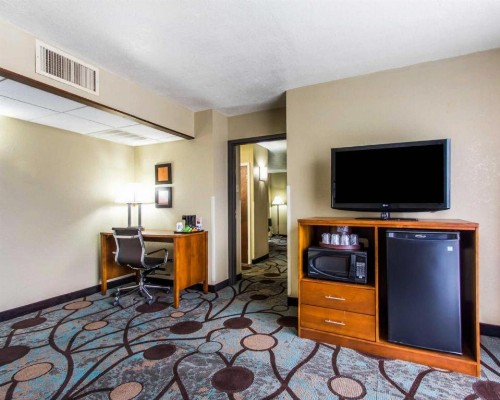 AmericInn by Wyndham Memphis East - image 13
