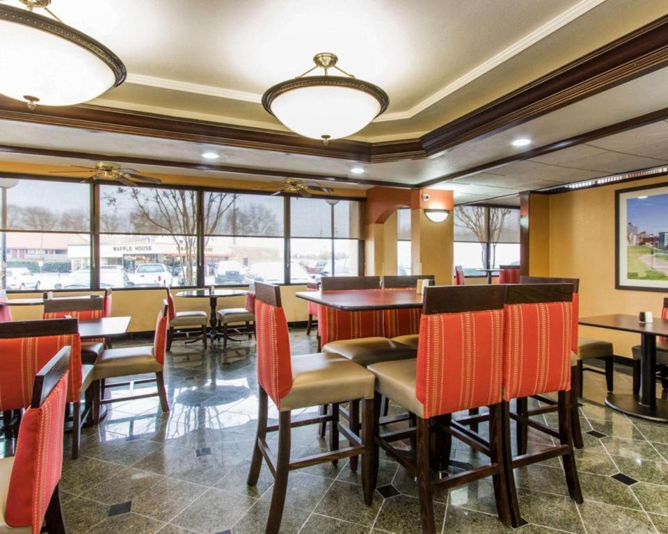 AmericInn by Wyndham Memphis East - image 3