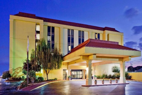 La Quinta by Wyndham Memphis Airport Graceland - image 6