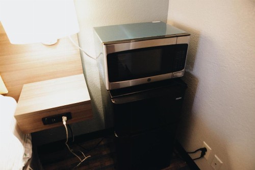 Budgetel Inn & Suites Memphis - image 30