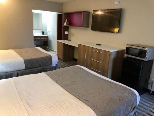 Budgetel Inn & Suites Memphis - image 8