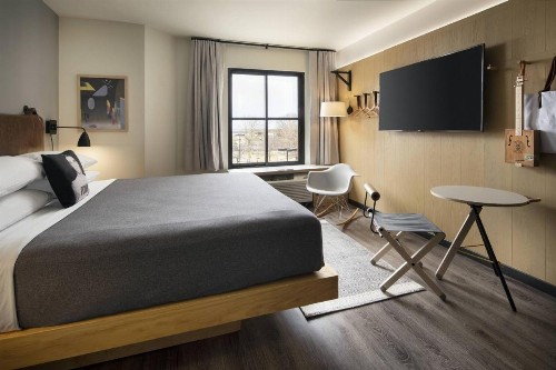 MOXY Memphis Downtown - image 13