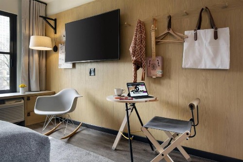 MOXY Memphis Downtown - image 17