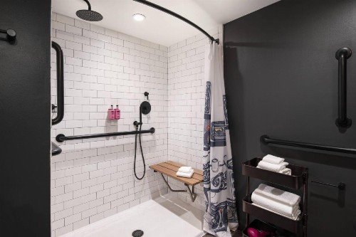 MOXY Memphis Downtown - image 21