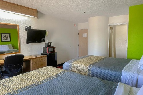 Rodeway Inn Memphis - image 17
