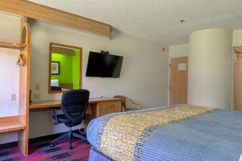 Rodeway Inn Memphis - image 21