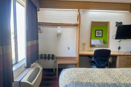 Rodeway Inn Memphis - image 23