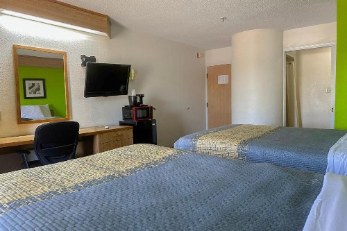 Rodeway Inn Memphis - image 28