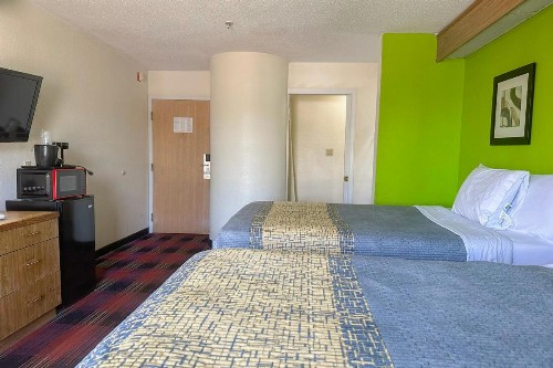 Rodeway Inn Memphis - image 41