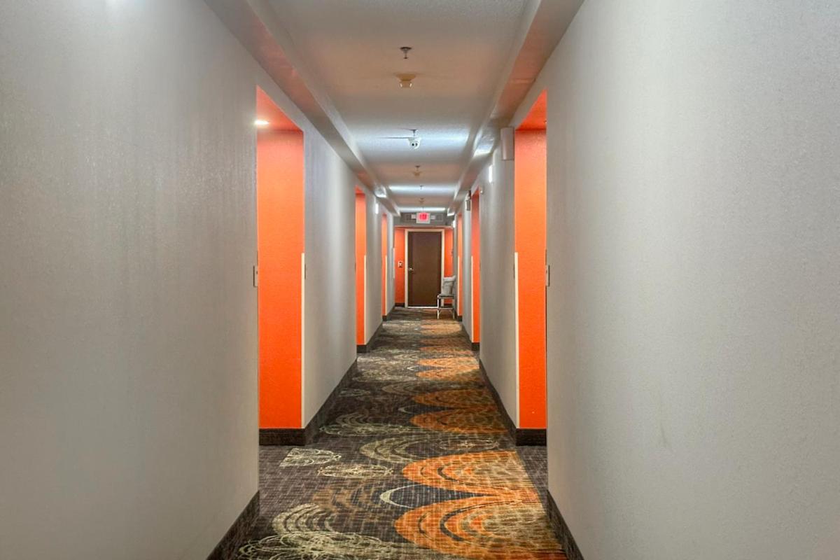 Rodeway Inn Memphis - image 6