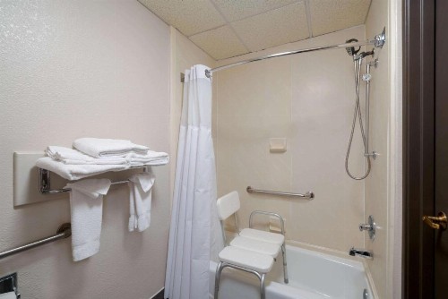Wingate by Wyndham Memphis - image 22