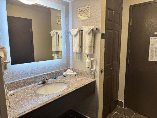 Wingate by Wyndham Memphis - image 23