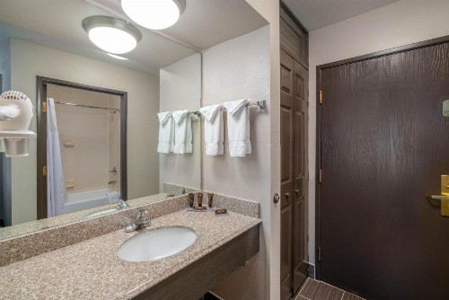 Wingate by Wyndham Memphis - image 24