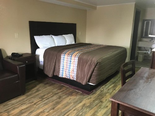 Memphis Inn - image 13