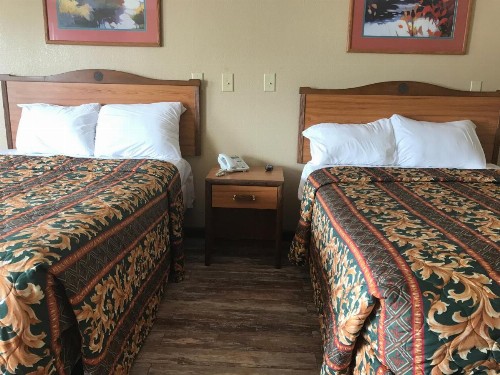 Memphis Inn - image 17