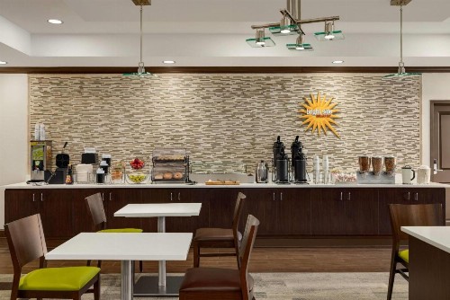 La Quinta by Wyndham Memphis Wolfchase - image 41