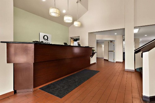 Quality Inn - image 2