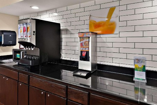 Quality Inn - image 26