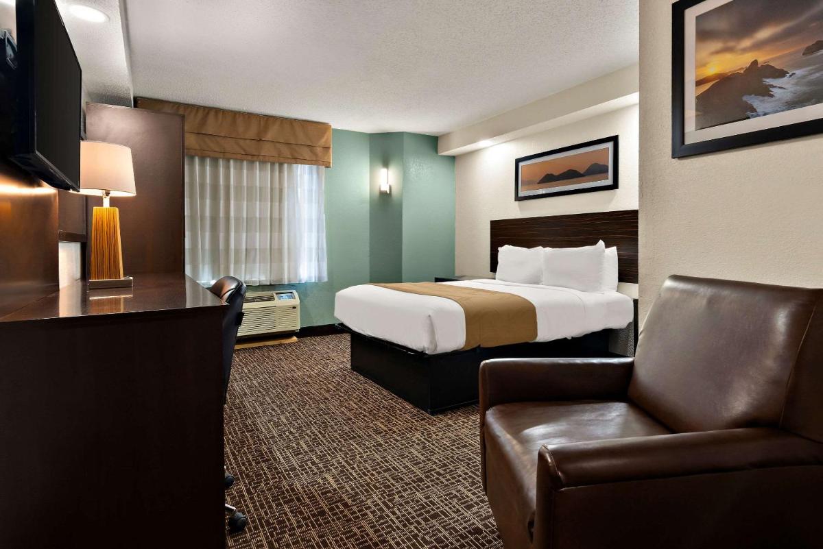 Quality Inn - image 3
