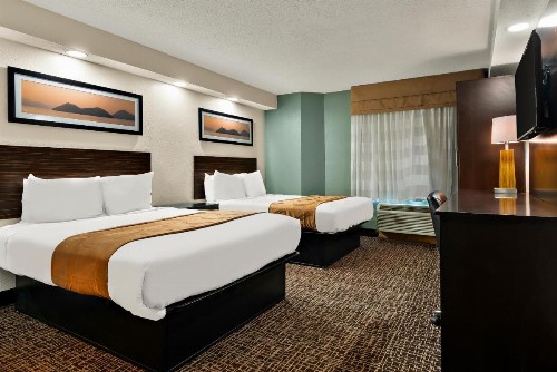 Quality Inn - image 31