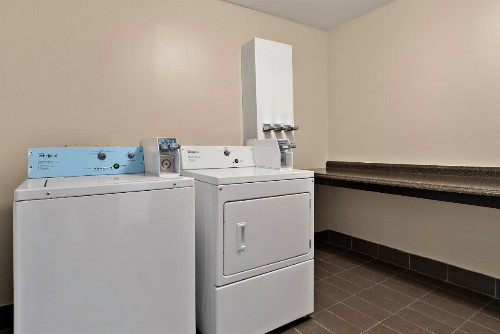 Quality Inn - image 36