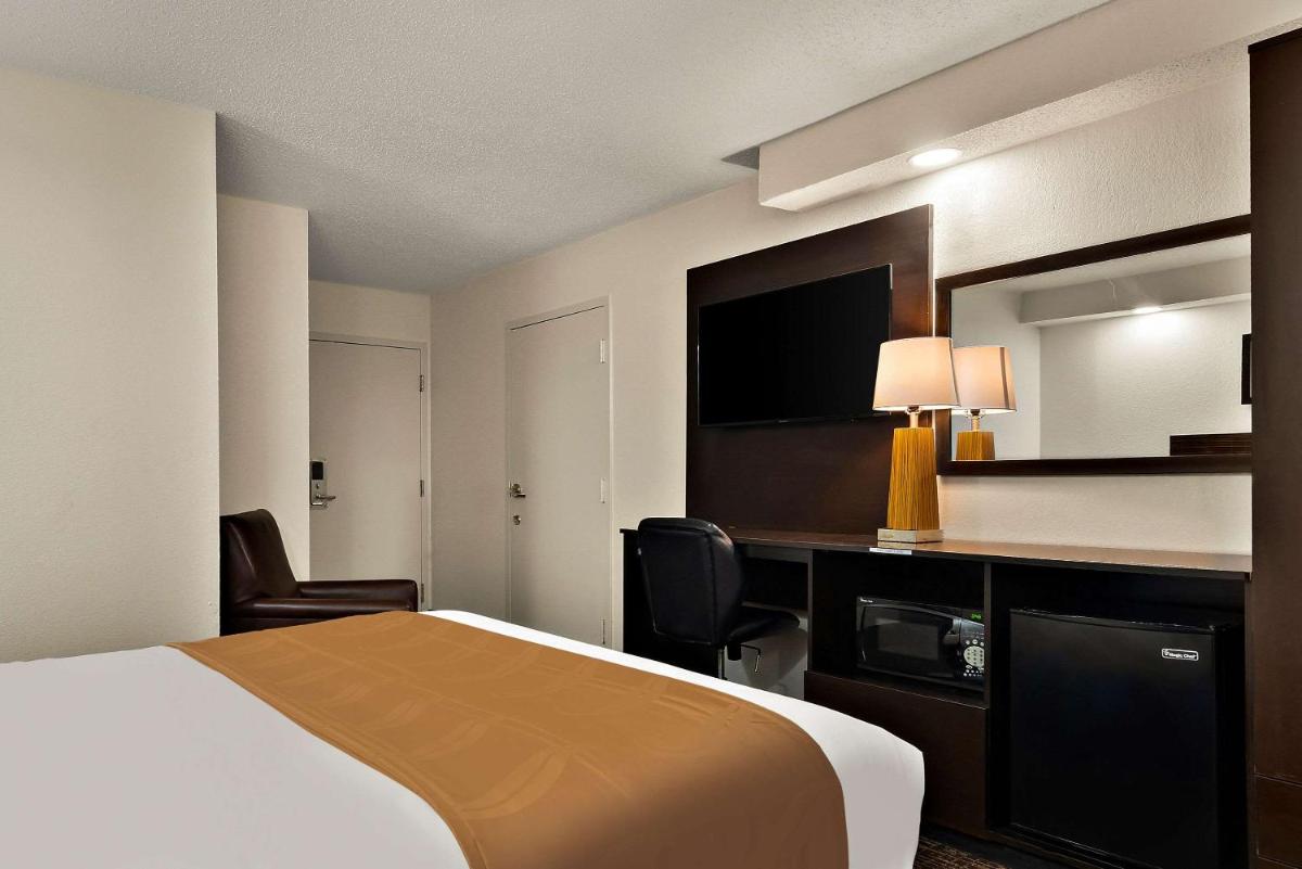 Quality Inn - image 5