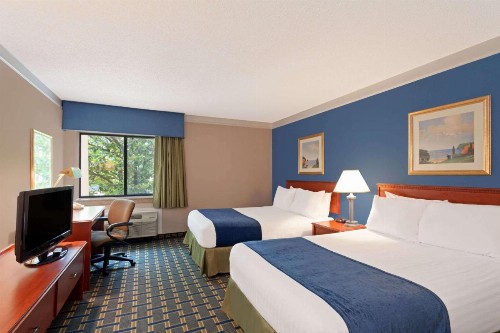 Baymont by Wyndham Memphis East - image 7