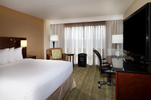 Marriott Memphis East - image 8