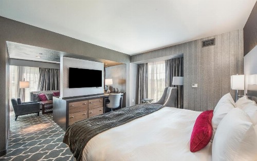 The Guest House at Graceland - image 42