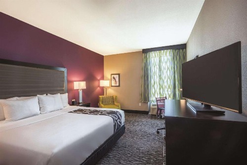 La Quinta by Wyndham Memphis Downtown - image 23