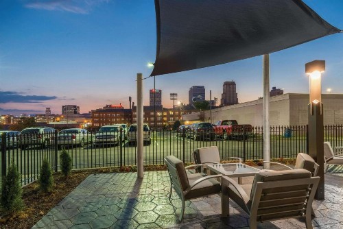 La Quinta by Wyndham Memphis Downtown - image 31