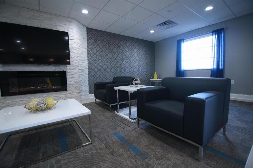 Home Inn and Suites Memphis - image 25