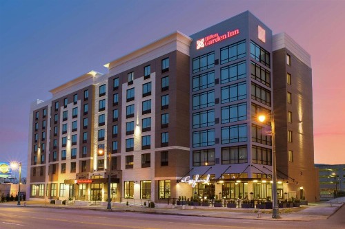 Hilton Garden Inn Memphis Downtown - image 2