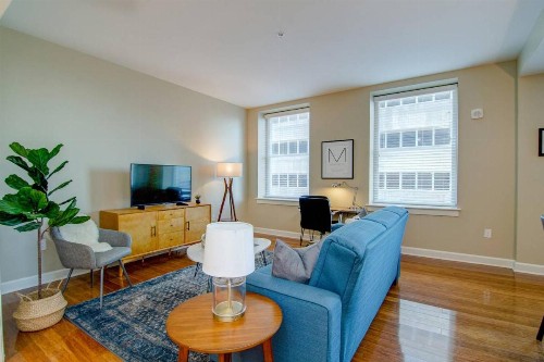 Abode Memphis - Downtown Madison Ave - image 26