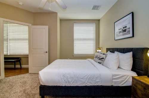 Abode Memphis - Downtown Madison Ave - image 44
