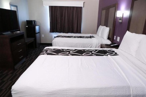 Home Inn and Suites