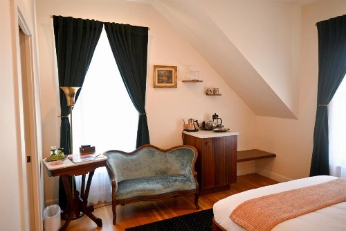Nicholson House Inn & Spa - image 39