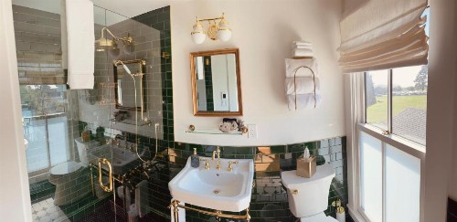 Nicholson House Inn & Spa - image 5