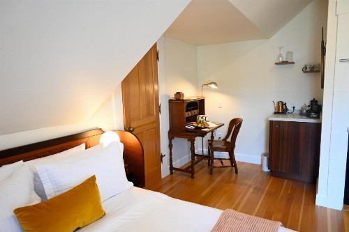Nicholson House Inn & Spa - image 6
